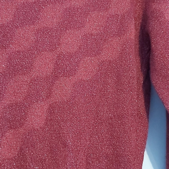 Sparkly red sweater - Picture 3 of 3